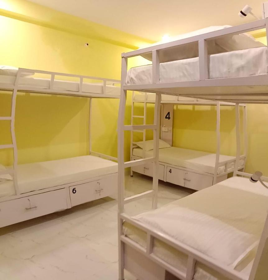 Hashtag Traveler'S Hostel Lucknow Ngoại thất bức ảnh