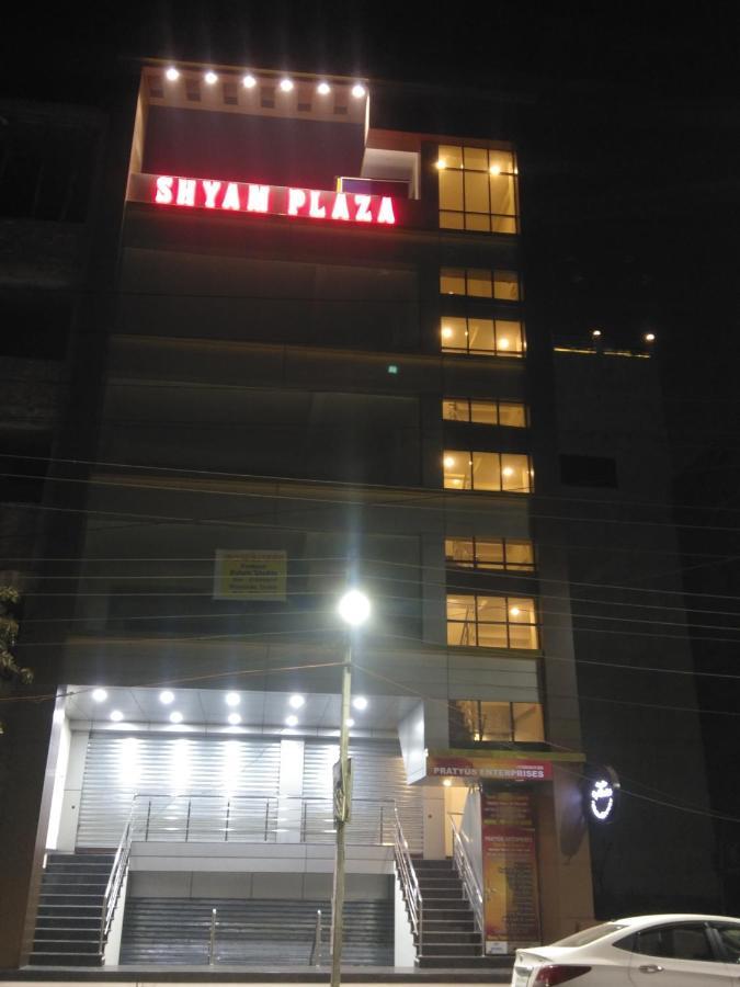 Hashtag Traveler'S Hostel Lucknow Ngoại thất bức ảnh