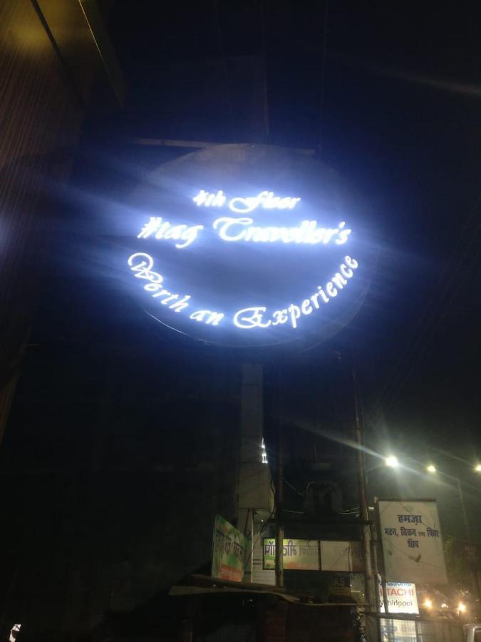 Hashtag Traveler'S Hostel Lucknow Ngoại thất bức ảnh